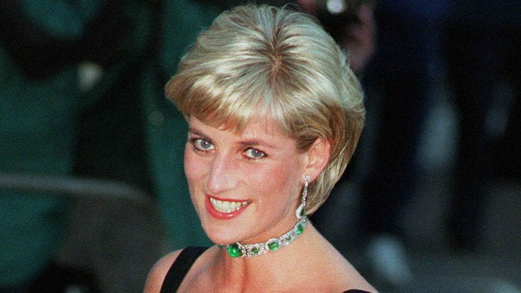 El examante de Lady Di confirma las acusaciones hacia el periodista Martin Bashir.