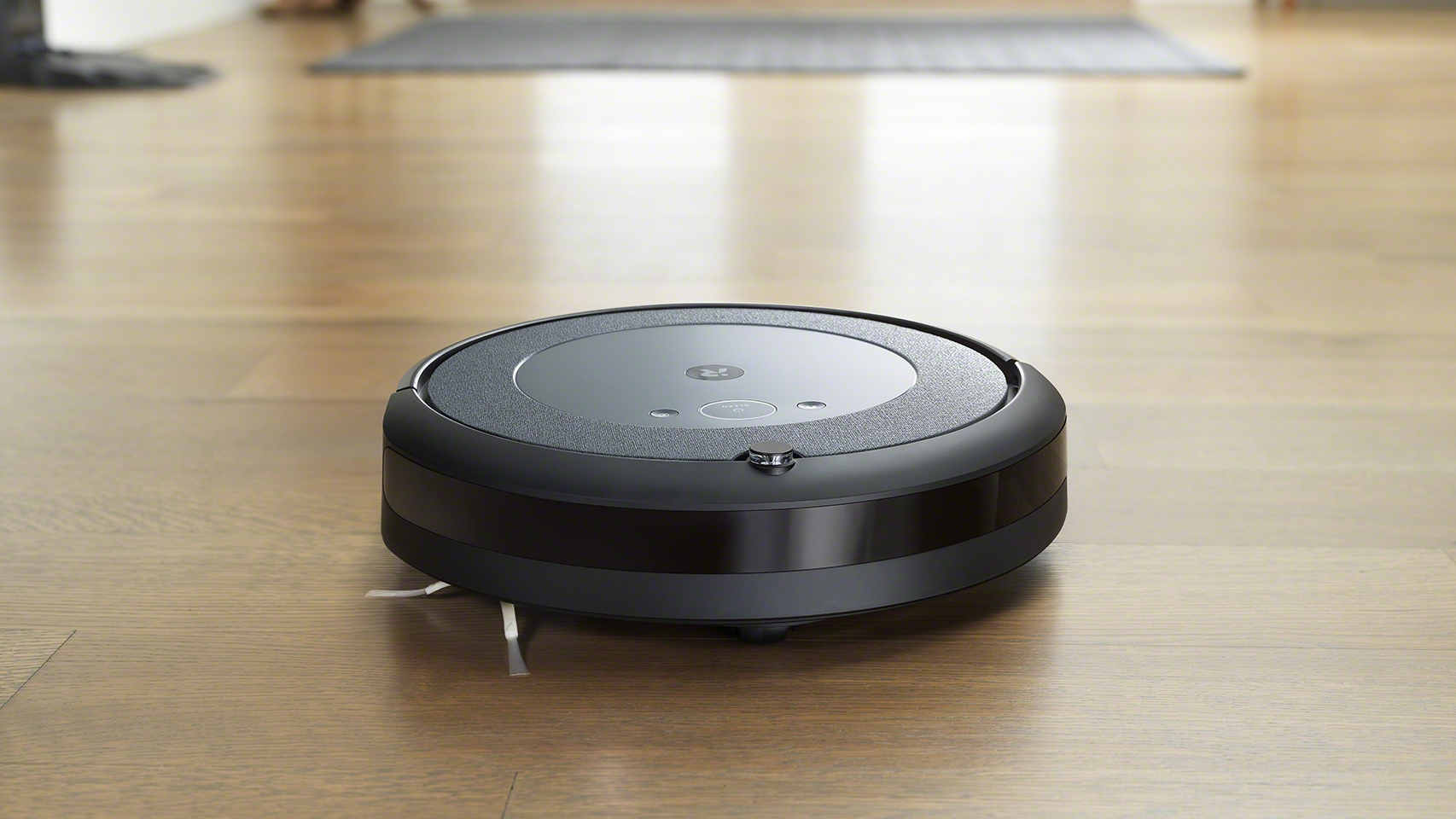 rebaja 300 euros el robot aspirador de Roomba con base de  autovaciado que encanta a los usuarios