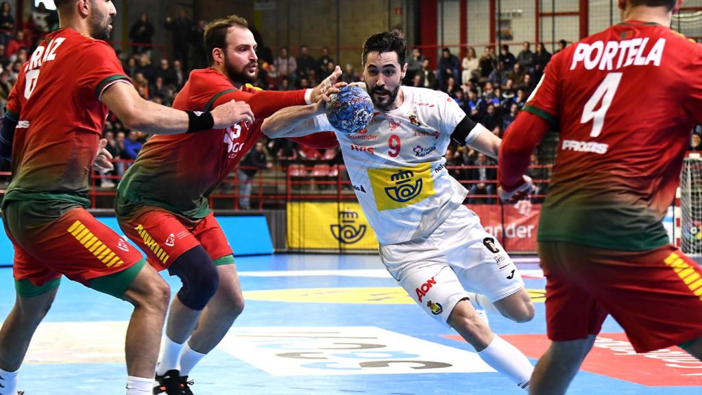 Raúl Entrerríos, durante un partido con la selección española de balonmano
