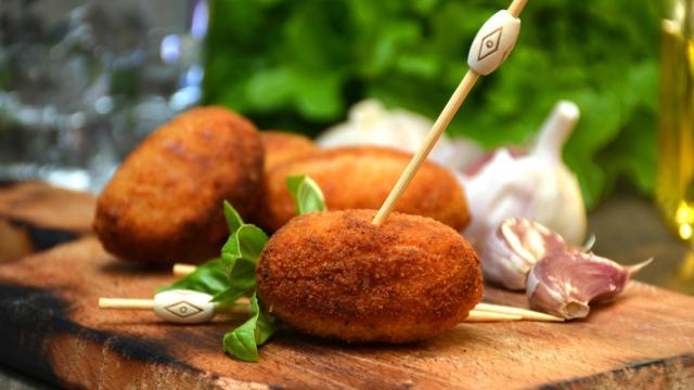 Celebra el Día Internacional de la Croqueta con estos productos perfectos para su elaboración