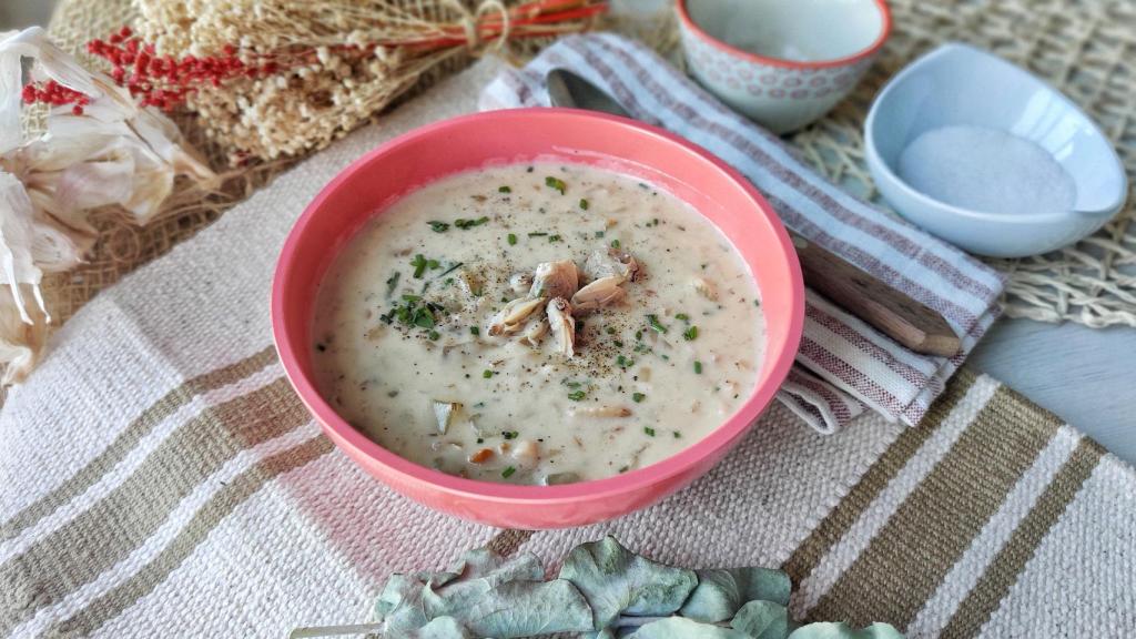 Sopa de almejas de Nueva Inglaterra, receta fácil de clam chowder