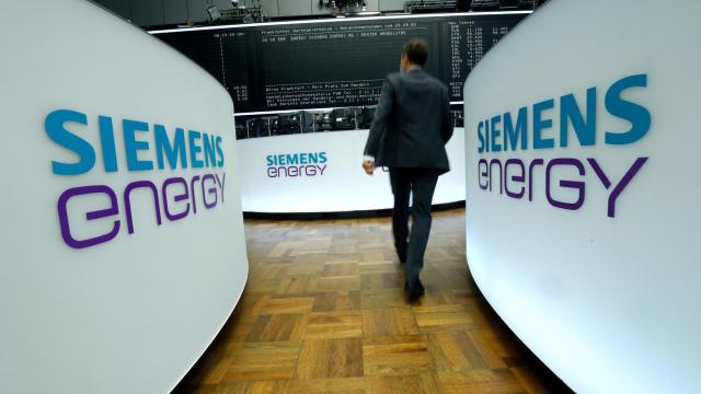 Rótulos de Siemens Energy en su debut en la Bolsa de Fráncfort.