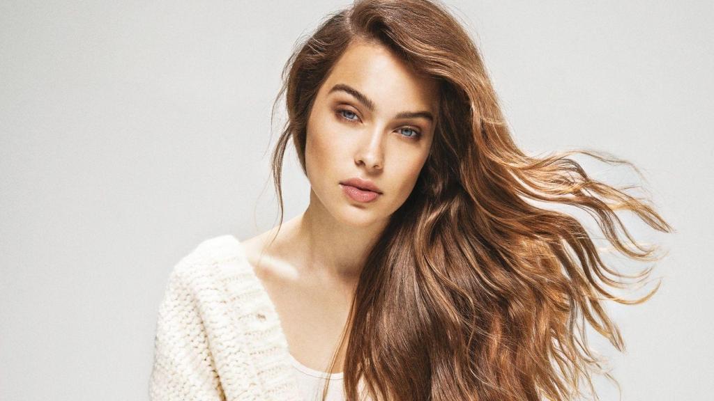 ¿Tienes el pelo deshidratado? Anota todas estas soluciones y consejos para lucir una melena perfecta.
