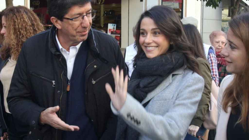 Inés Arrimadas y Juan Marín, en una imagen de archivo durante un acto de campaña.