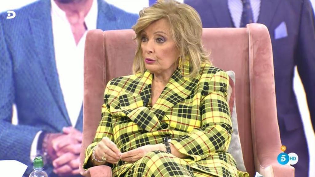Teresa Campos durante un momento de tensión en la entrevista.