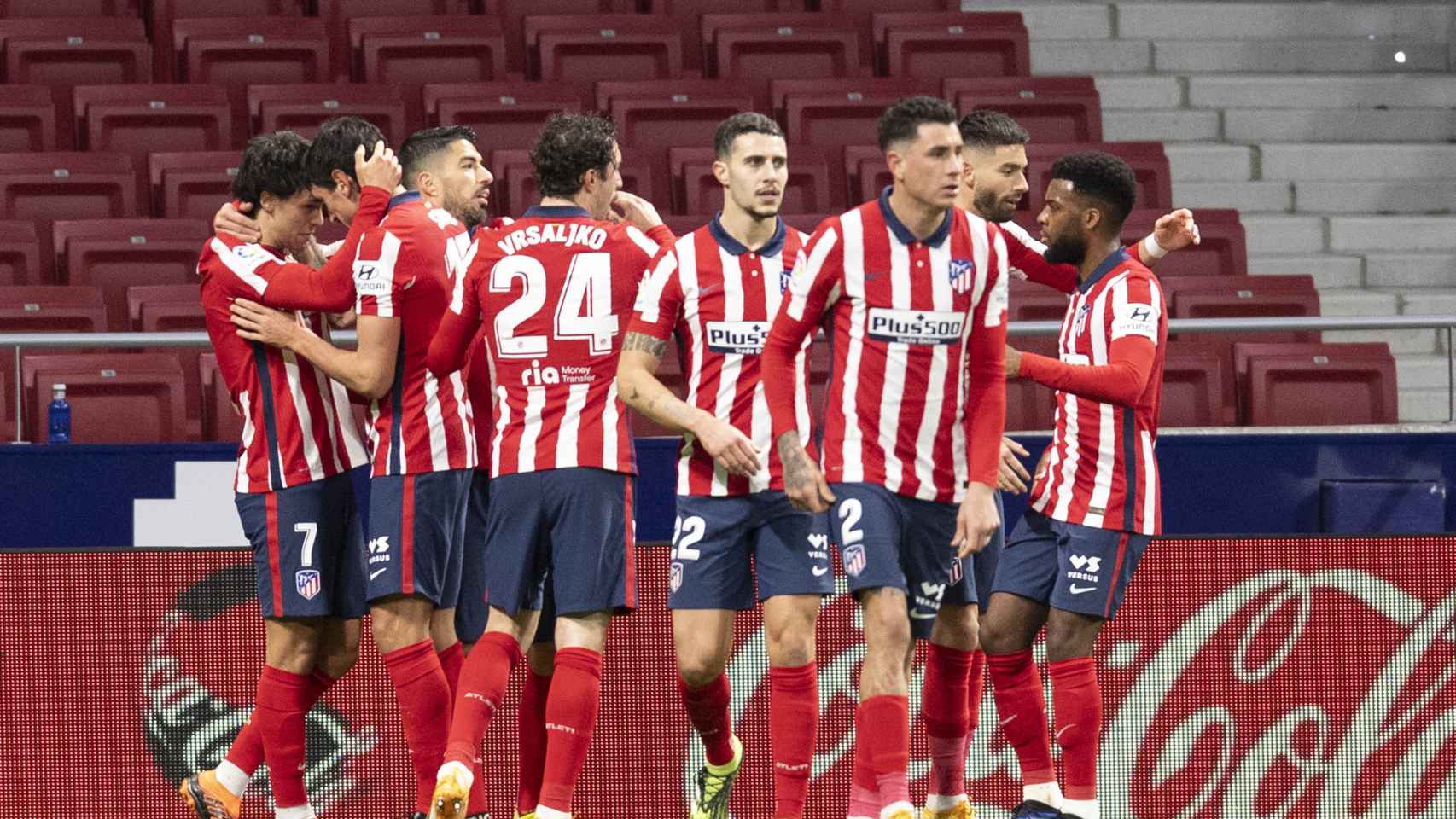 Piña del Atlético tras el gol de Joao Félix