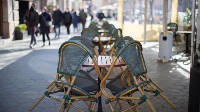 Una terraza completamente vacía durante este fin de semana.