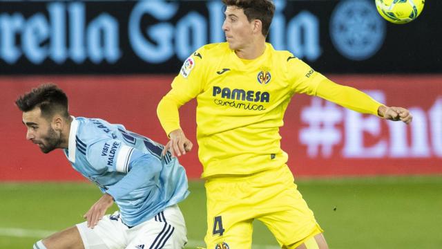 Pau Torres, durante un partido con el Villarreal