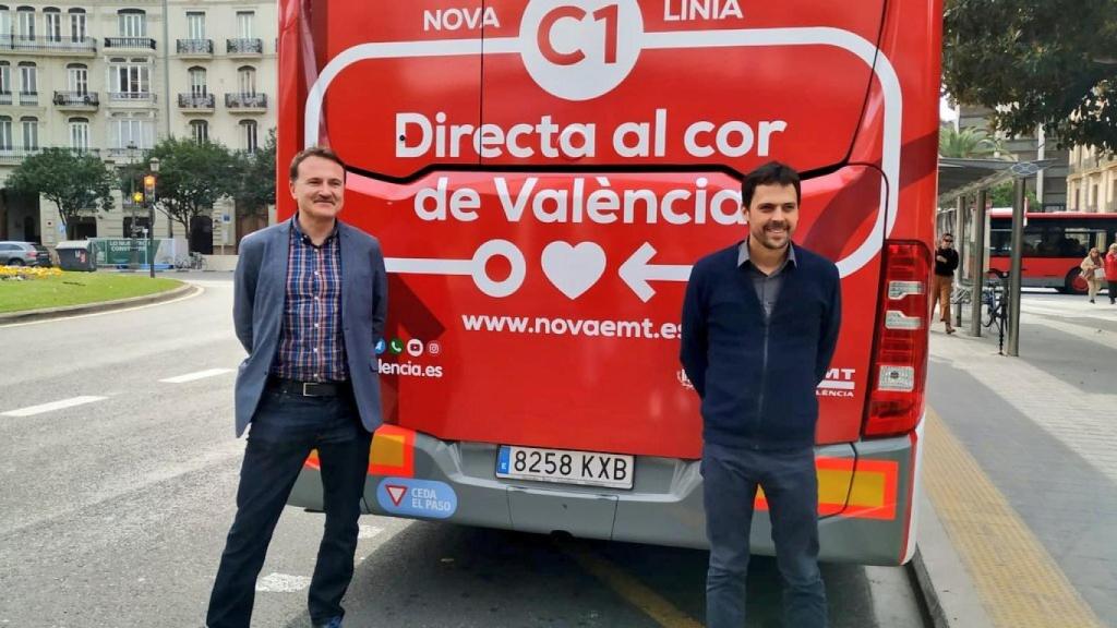 Giuseppe Grezzi (izquierda) concejal de Movilidad y presidente de la EMT. EE