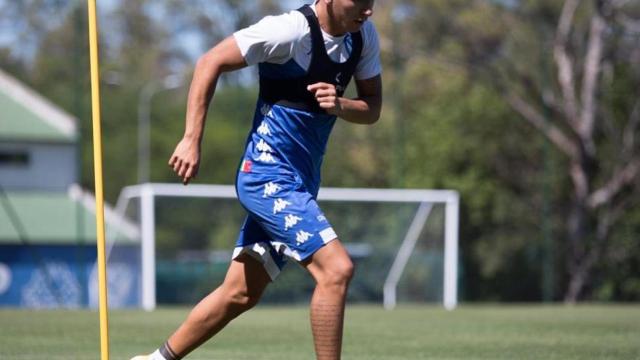 Thiago Almada, durante un entrenamiento con Velez Sarsfield. Foto: Instagram (thiago_almada23)