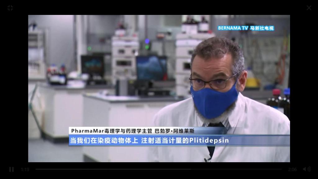 Medios chinos entrevistando a los responsables de PharmaMar