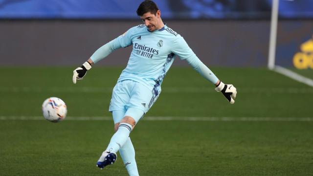 Courtois en el partido contra el Levante