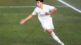 Israel Salazar 'Sala', celebrando un gol con el Real Madrid Juvenil