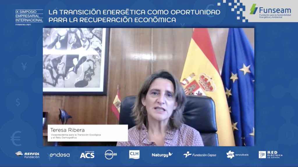 Teresa Ribera: Vamos a convivir durante mucho tiempo con tecnologías no renovables