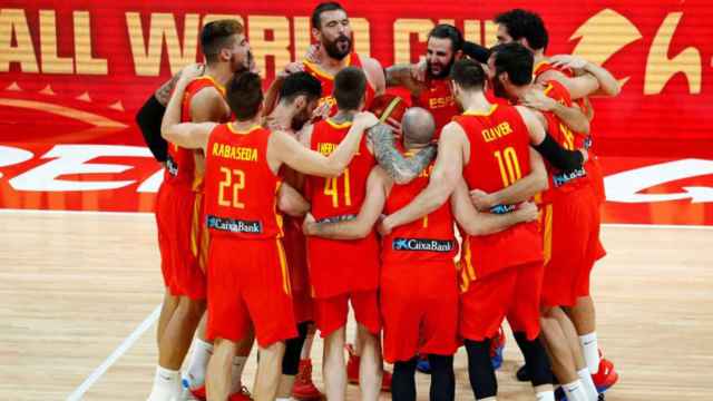 Los jugadores de la selección española de baloncesto masculino, celebrando el oro del Mundial de 2019