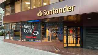 Oficina Work Café de Banco Santander en Barcelona.