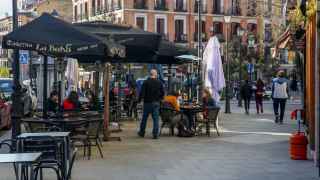 Terraza del restaurante La Buhá en el distrito de La Latina en Madrid.