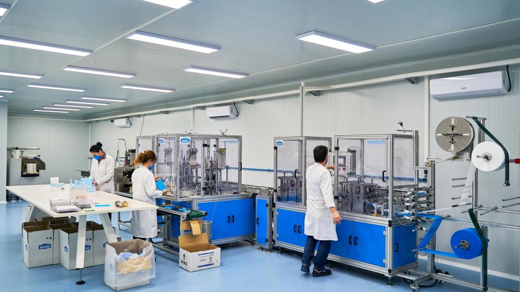La sede Making Mask, en Zaragoza, cuenta con 500 metros cuadrados.