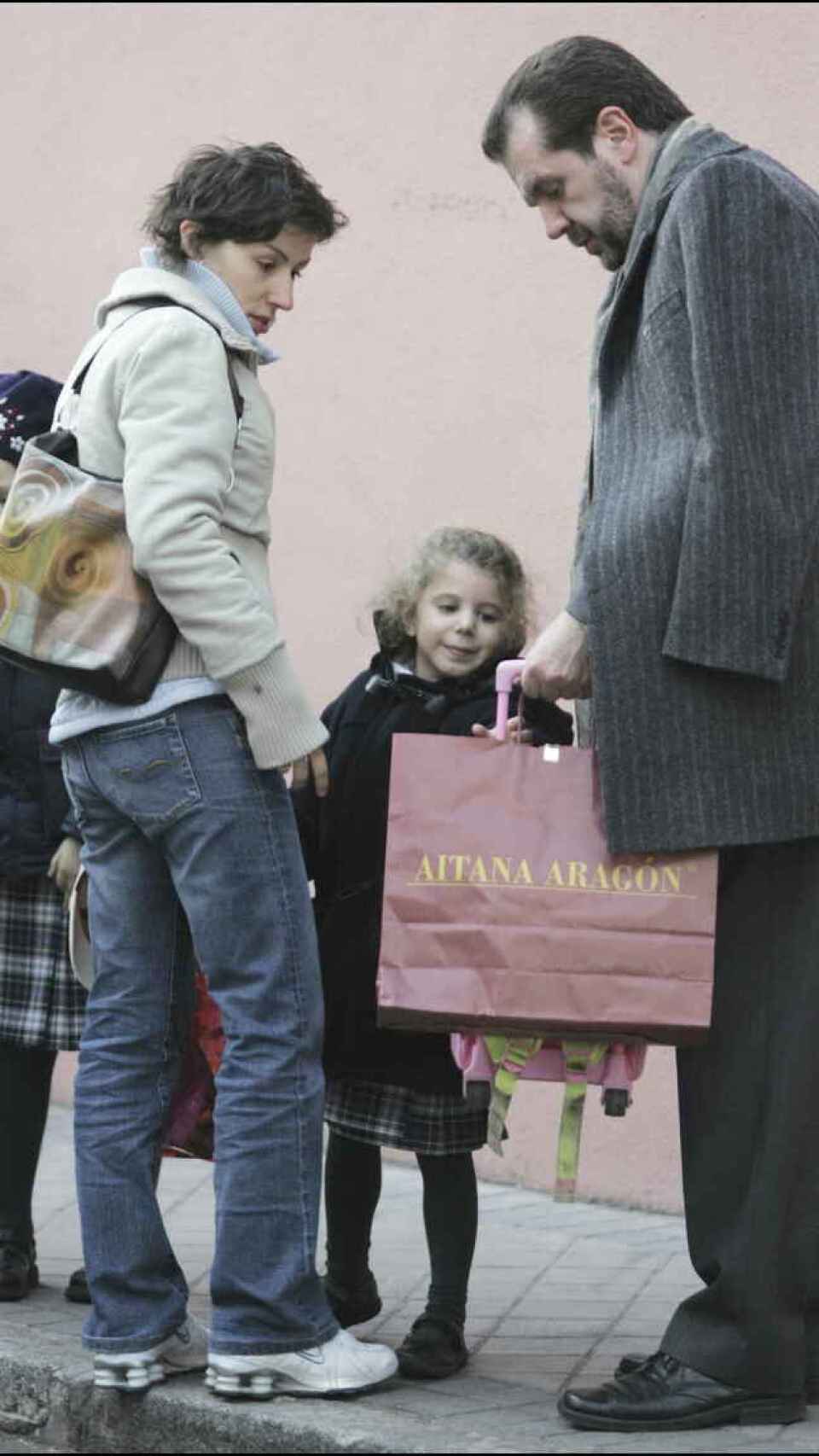 Érika Ortiz, su padre, Jesús Ortiz, y su hija, Carla Vigo en una imagen de archivo.