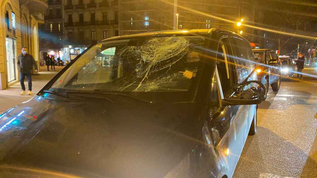Una de las furgonetas de campaña de Vox, atacadas en Vic (Barcelona) y Salt (Gerona).