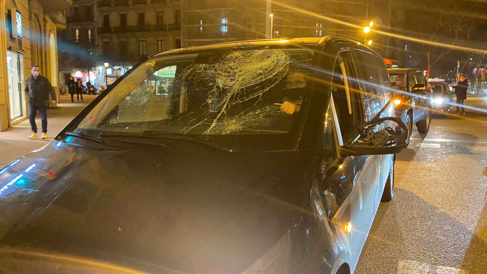 Una de las furgonetas de campaña de Vox, atacadas en Vic (Barcelona) y Salt (Gerona).