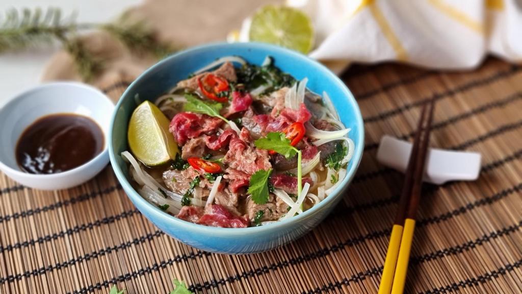 Sopa de ternera ligera, la auténtica receta vietnamita de Pho Bo