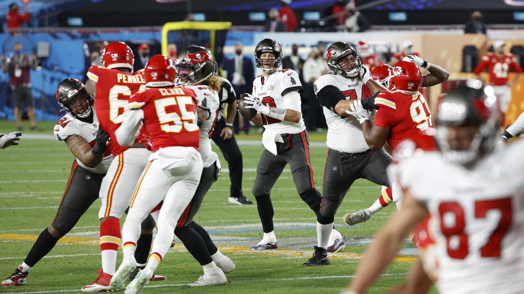 Las mejores imágenes de la Super Bowl 2021: The Weeknd y Tom Brady captan todos los flashes Tom Brady busca el pase a Rob Gronkowski para lograr el segundo touchdown del partido