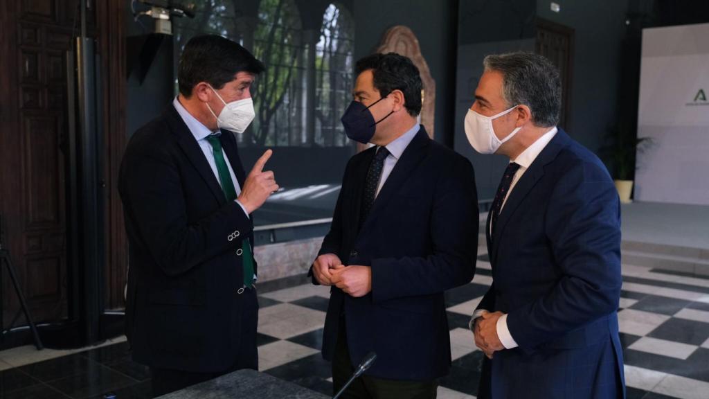 Marín, Moreno y Bendodo en el Consejo de Gobierno