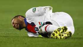 Neymar Júnior, lesionado durante el partido del PSG de la Copa de Francia