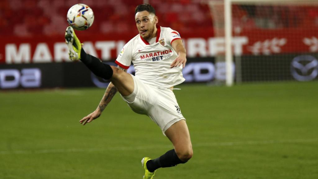Lucas Ocampos con el Sevilla