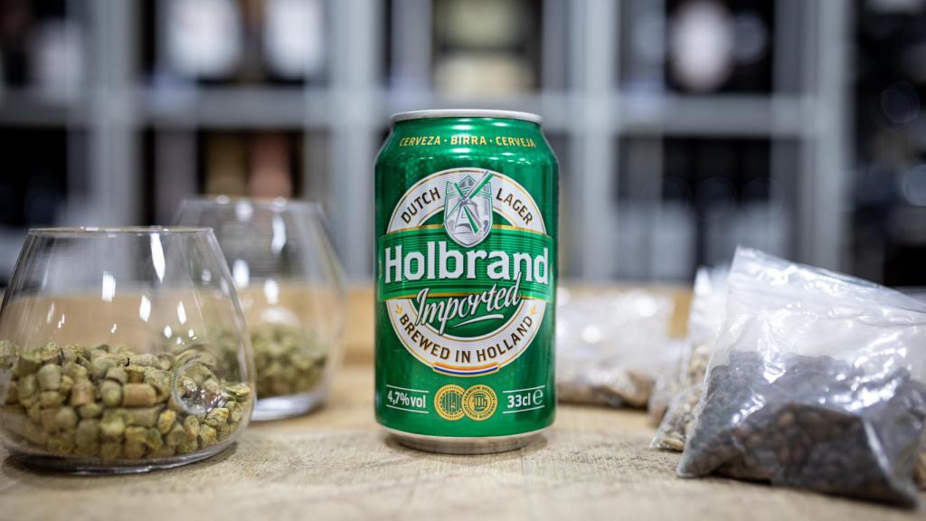 La cerveza Holbrand, la marca blanca de Alcampo.