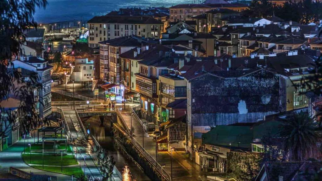Llanes