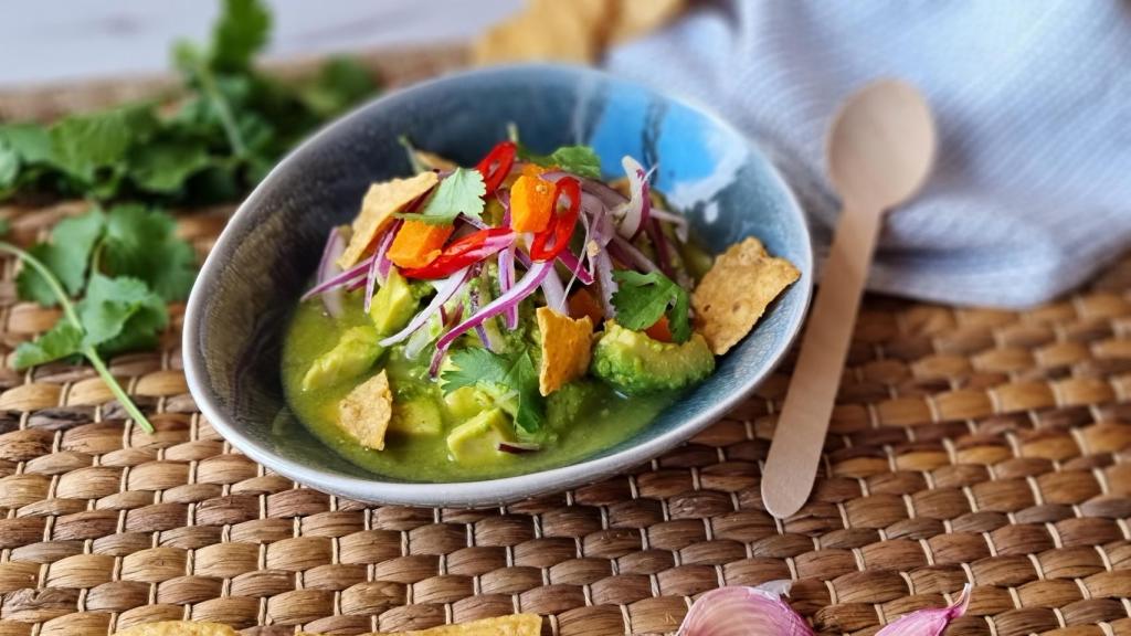 Ceviche de aguacate, una receta peruana muy fácil y ligera