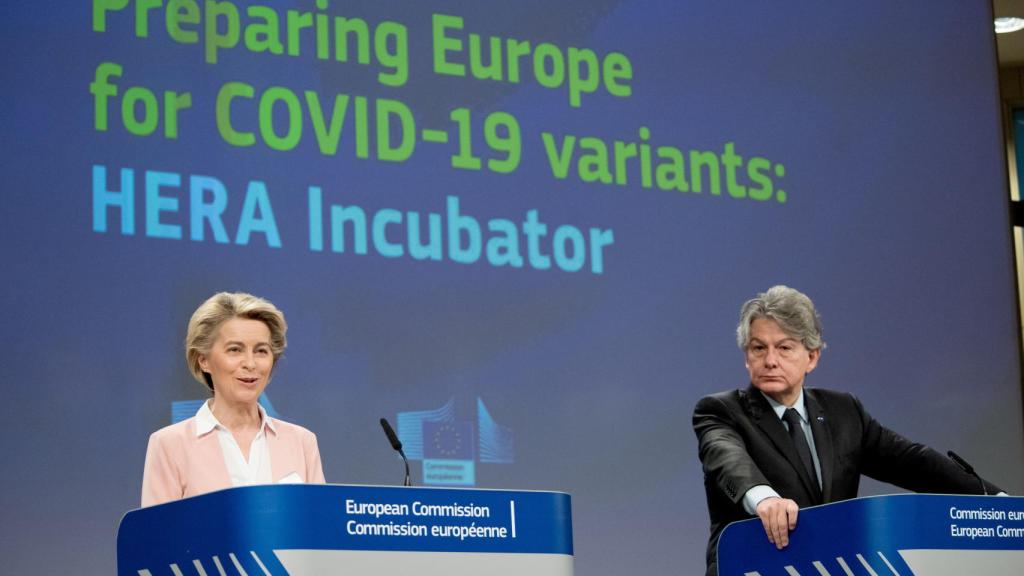 Ursula von der Leyen y Thierry Breton, durante la rueda de prensa de este miércoles