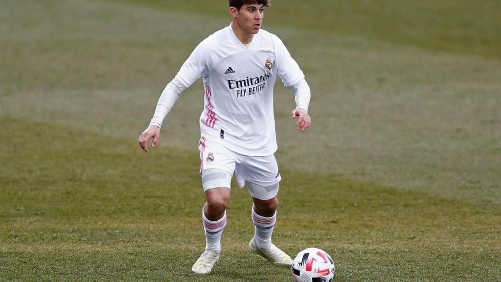 Loren Aguado, en un partido con el Real Madrid Juvenil. Foto: Instagram (lorenzo2aguado)