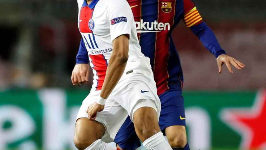 Kylian Mbappé y Leo Messi, en el Barcelona - PSG de la Champions League 2020/2021