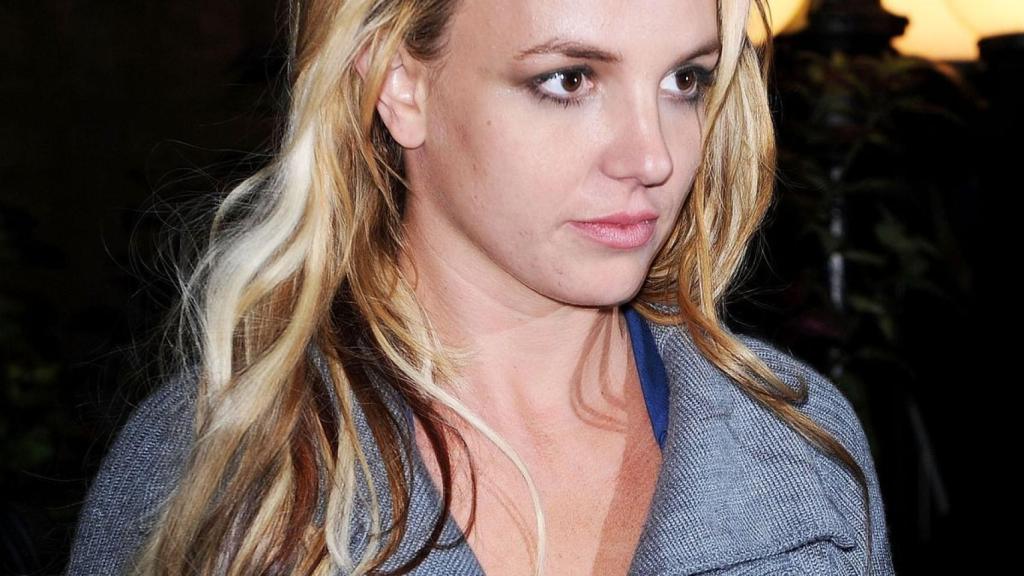 414b5892da2cdb11def9319ce8931b0cf3-britney-spears.rsquare.w1200