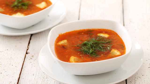 Cómo hacer sopa de tomate casera de forma fácil
