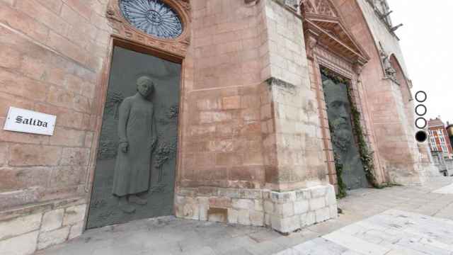 Recreación de las nuevas puertas de Antonio López en la catedral de Burgos.