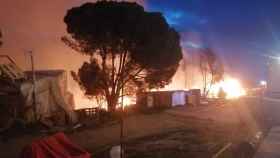 Una imagen del incendio ocurrido en un asentamiento en Palos de la Frontera (Huelva).