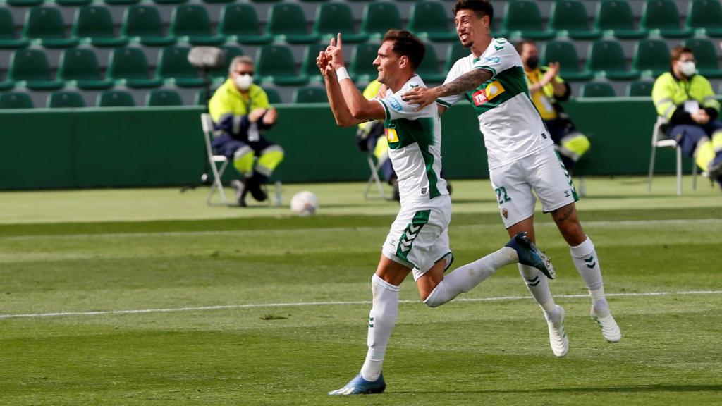 Dani Calvo celebra su gol con el Elche contra el Eibar