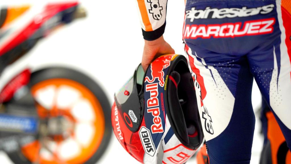 Marc Márquez y su Honda de fondo.