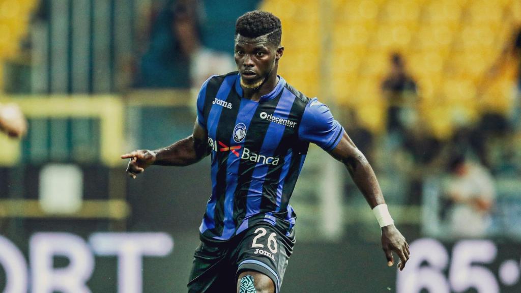 Willy Ta Bi en un partido con el Atalanta
