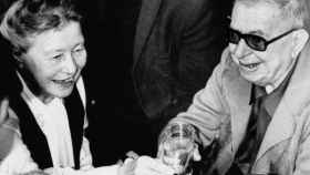 Simone de Beauvoir, junto a Jean Paul Sartre, en sus últimos años