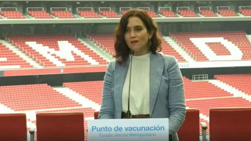 La presidenta de la Comunidad de Madrid, Isabel Díaz Ayuso, este jueves en el Wanda Metropolitano.