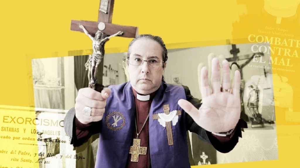 El Padre Manuel Acuña, exorcista.