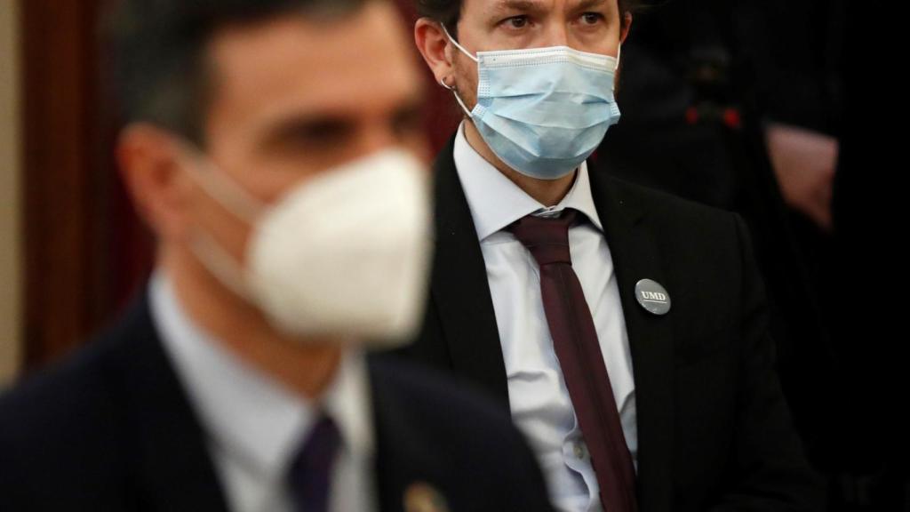 Pedro Sánchez, presidente del Gobierno, y Pablo Iglesias, vicepresidente segundo, en el Congreso.