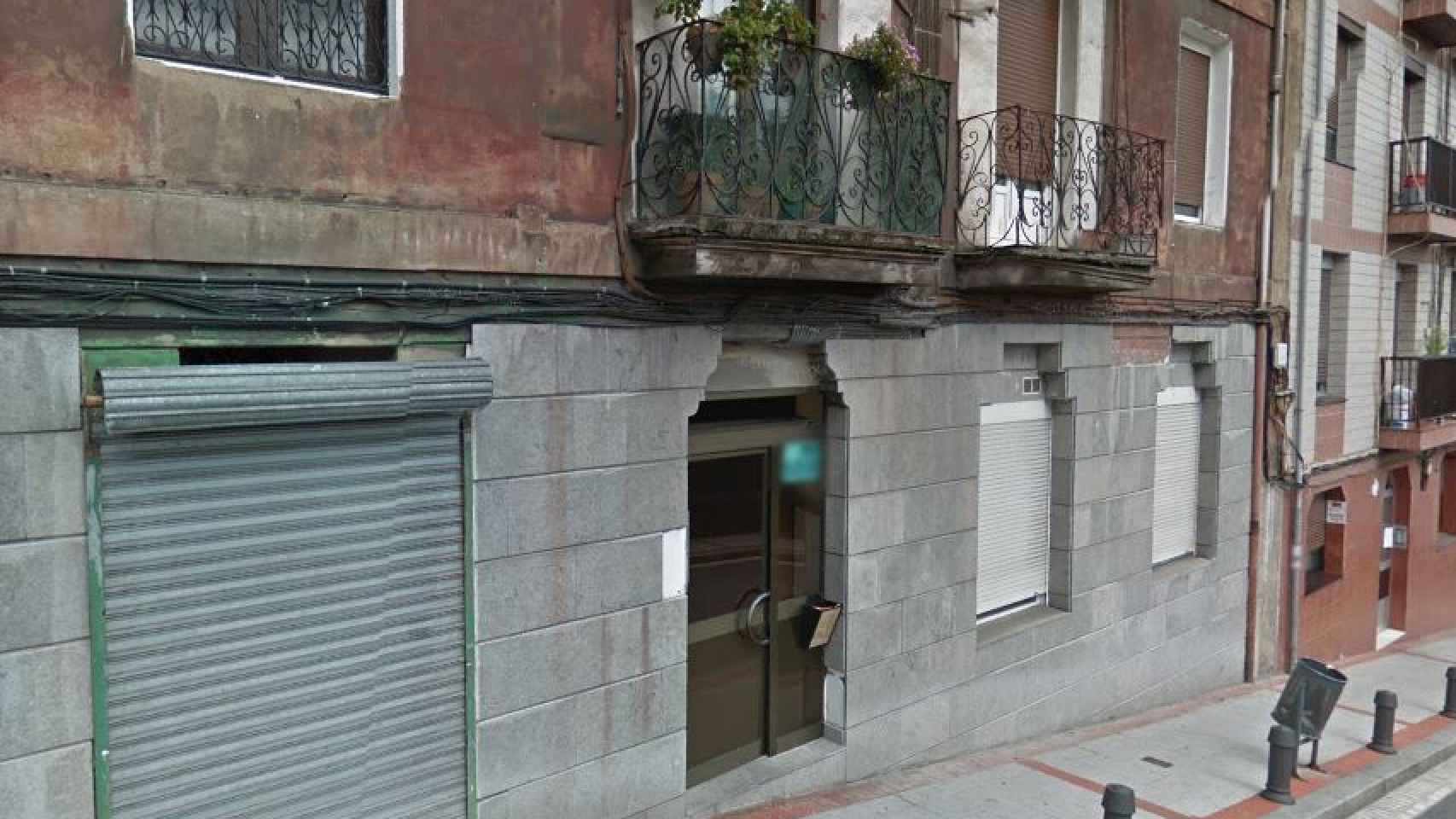 Portal del 33 de la calle La Iberia, donde fue asesinada Conchi.