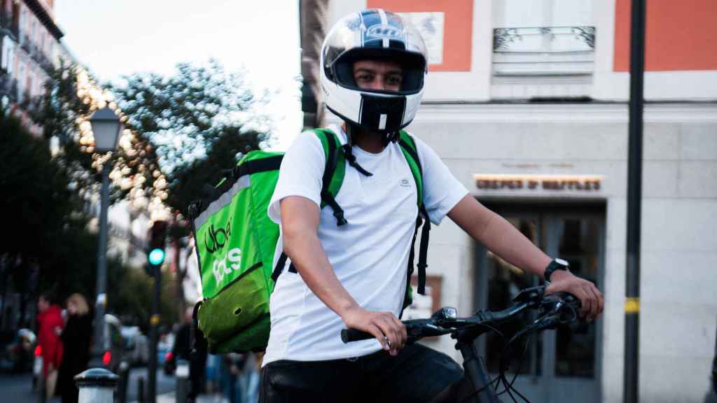 Un 'rider' en el centro de Madrid.