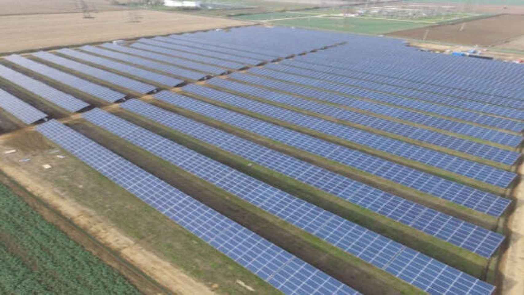 Parque fotovoltaico instalado por la empresa ciudadrealeña I+D Energías. Foto: I+D ENERGÍAS